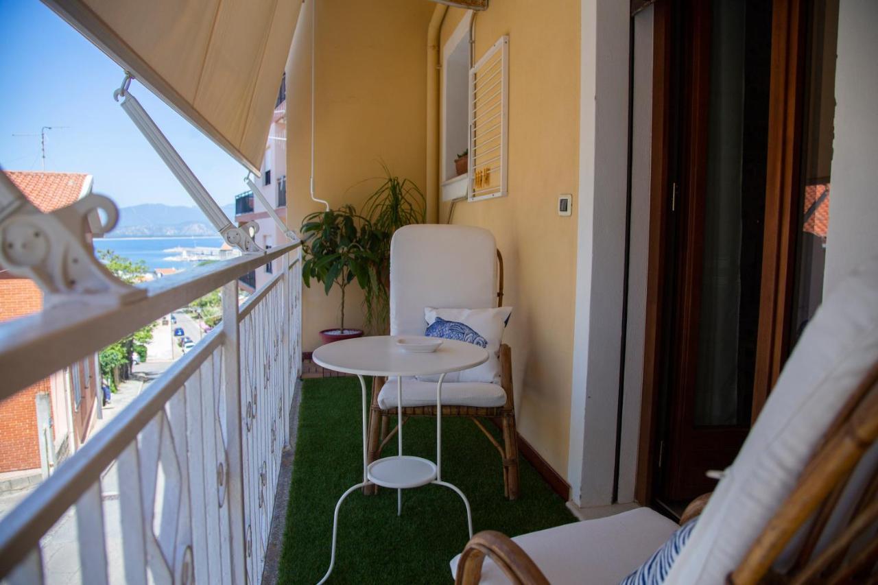 B&B Calamoresca Àrbatax Exteriör bild