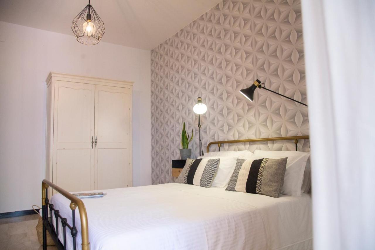 B&B Calamoresca Àrbatax Exteriör bild