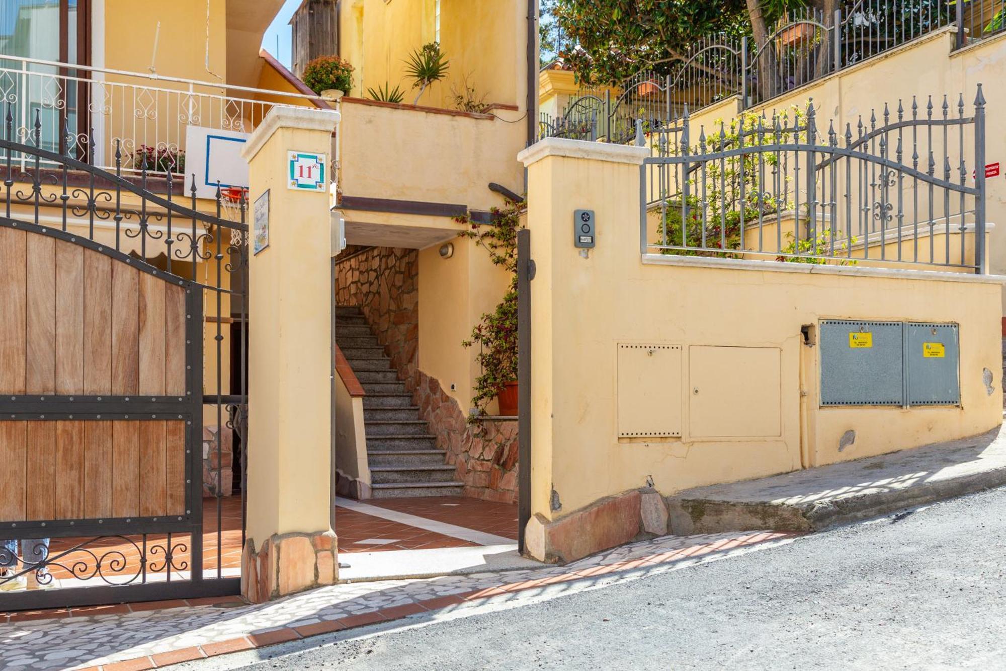 B&B Calamoresca Àrbatax Exteriör bild